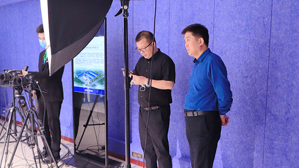 熱烈歡迎石佛園區(qū)運(yùn)營(yíng)中心魏主任一行蒞臨火爆網(wǎng)參觀指導(dǎo)!6 熱烈歡迎石佛園區(qū)運(yùn)營(yíng)中心魏主任一行蒞臨火爆網(wǎng)參觀指導(dǎo)!6