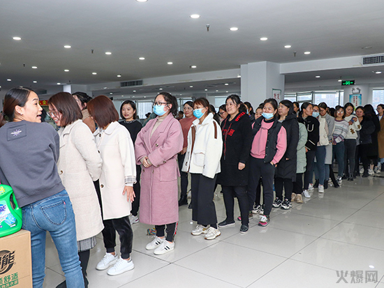 Ů(ji)𱬾Wɰl(f)Ů񌣌ٶY