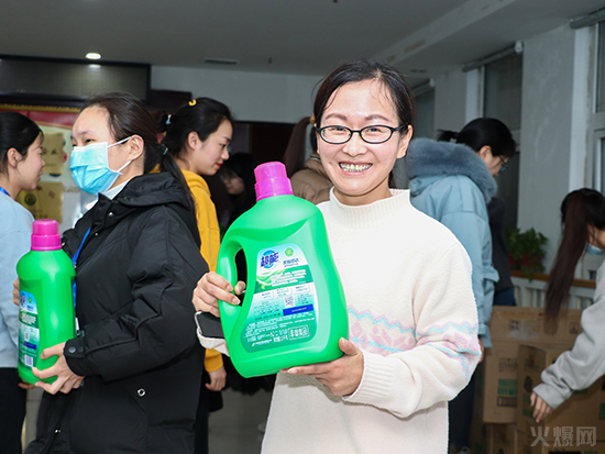 Ů(ji)𱬾Wɰl(f)Ů񌣌ٶY