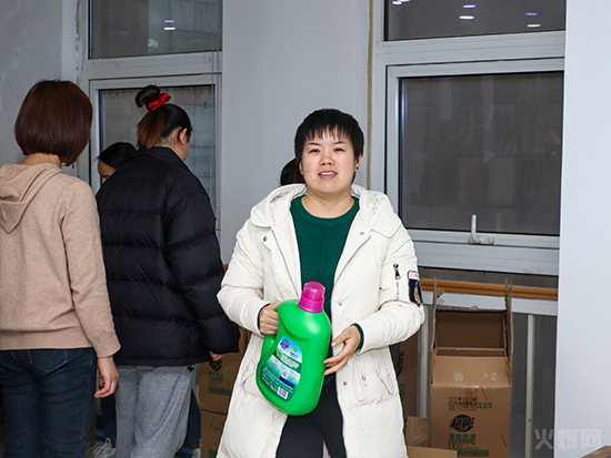 Ů(ji)𱬾Wɰl(f)Ů񌣌ٶY